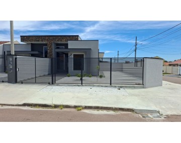 Casa de Esquina  em Fazenda Rio Grande no Green Field